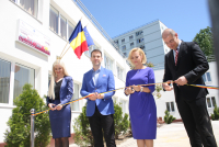 Primarul Robert Negoiță a inaugurat astăzi două centre pentru copii