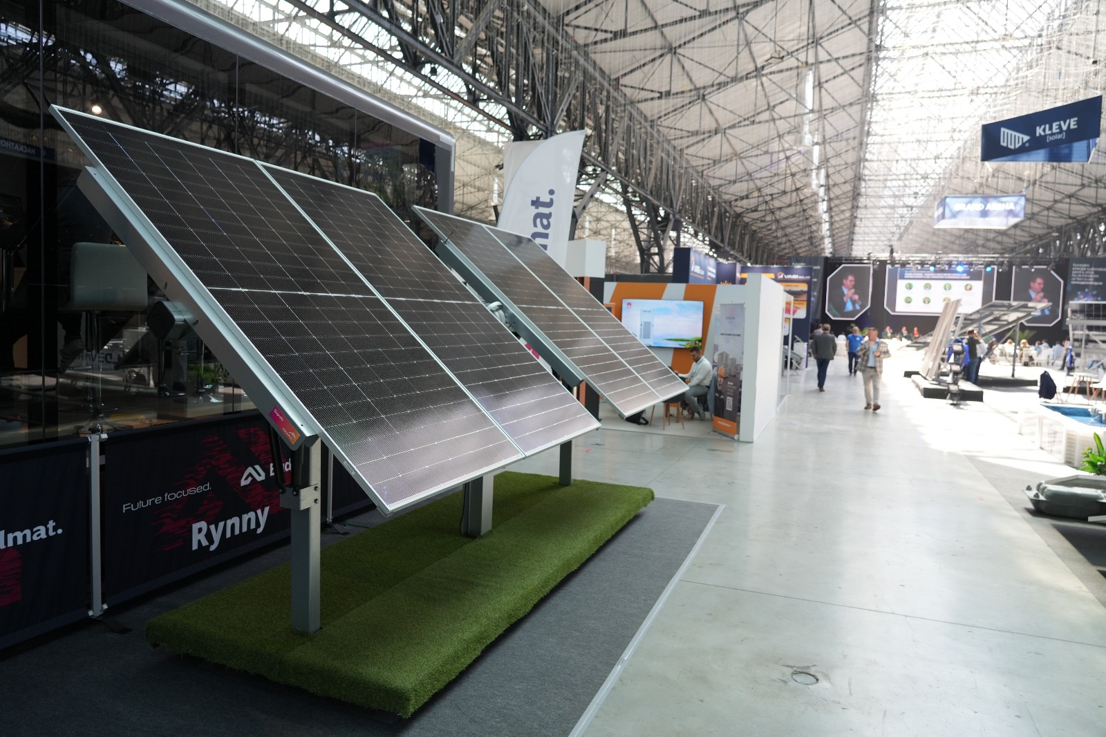 Viitorul energiei din Sud-Estul Europei se scrie la București: „Energy Expo 2025”, la Hala Laminor din Sectorul 3!