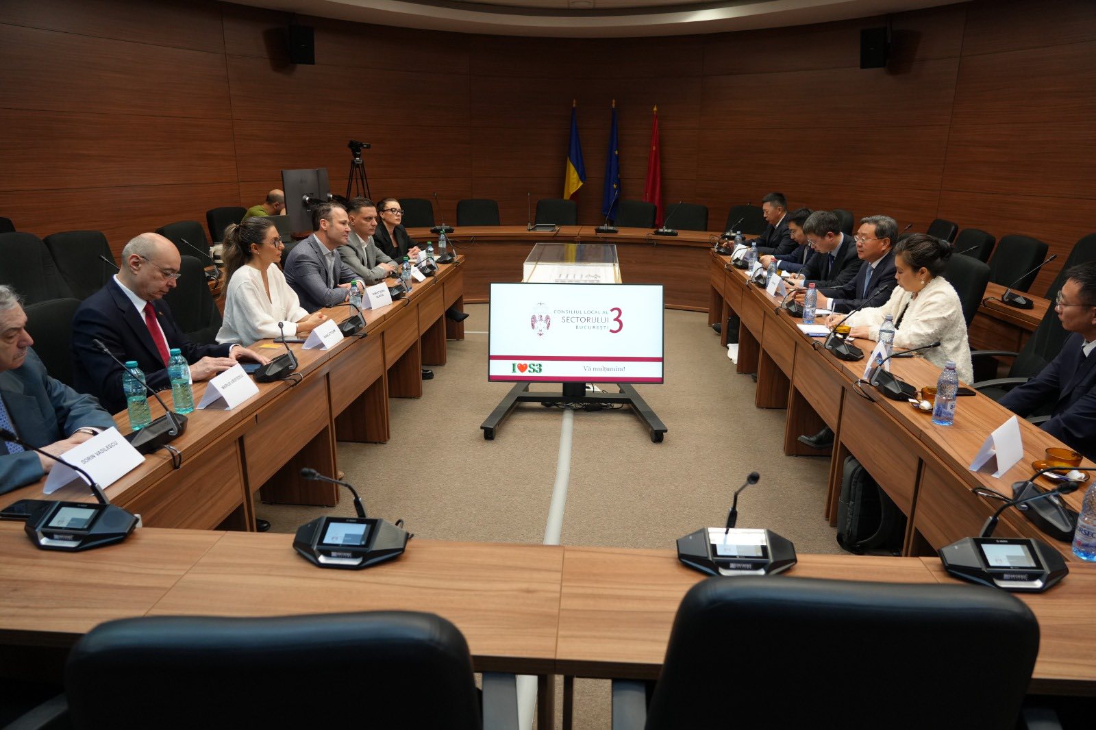 Întrevedere bilaterală la Primăria Sectorului 3 cu reprezentanții Districtului Shijingshan din Beijing 