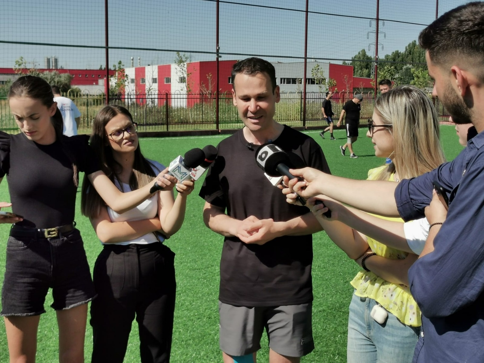 O nouă bază sportivă inaugurată de primarul Robert Negoiță