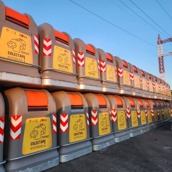 Lista cu zonele unde sunt instalate containere pentru textile și DEEE-uri. Procesul de amplasare continuă!